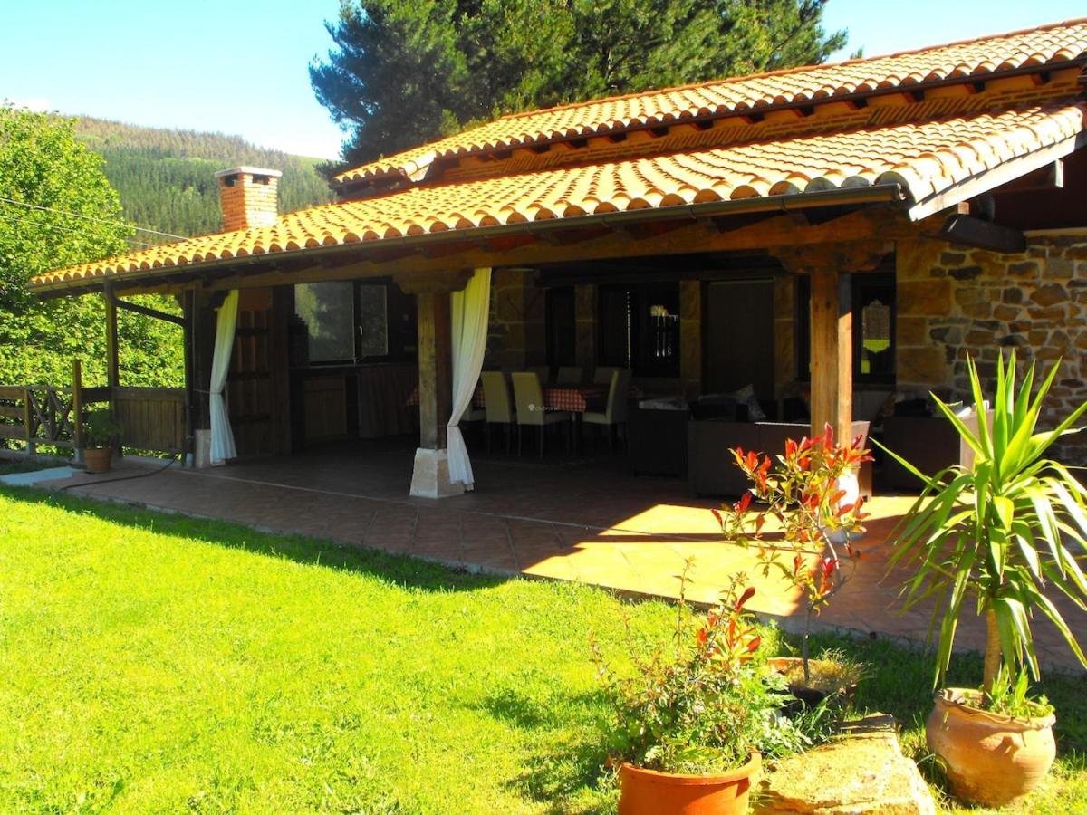 Casa De Pueblo Las Golondrinas De Luena San Miguel de Luena Exterior foto
